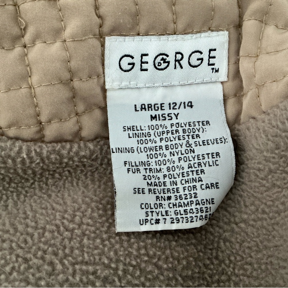 Womens Quilted Jacket Beige Tan Snap Front Classic Versatile Minimalist Size L - Picture 14 of 16